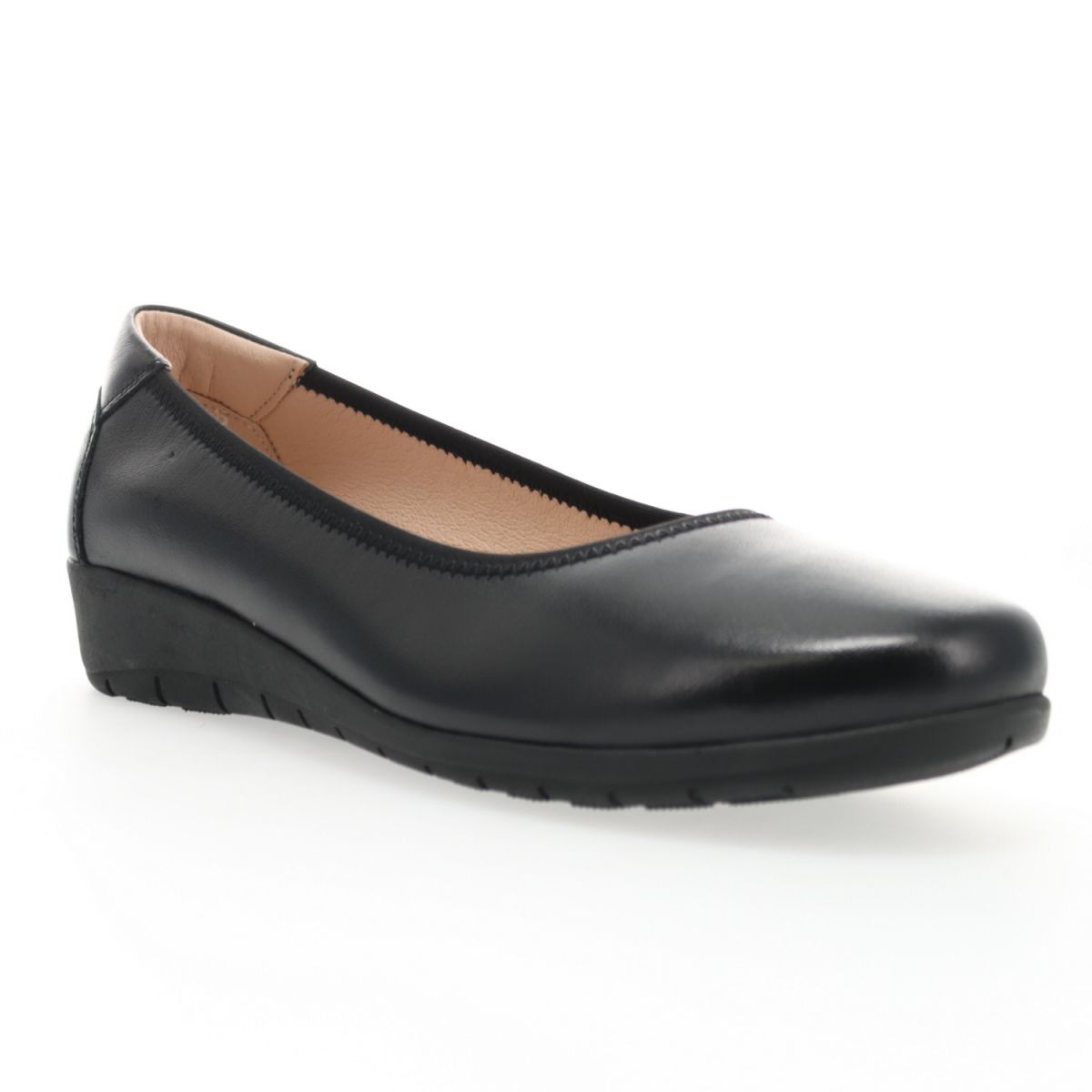 Propet Women's Yara Slip-On Black Leather - WCX004LBLK
