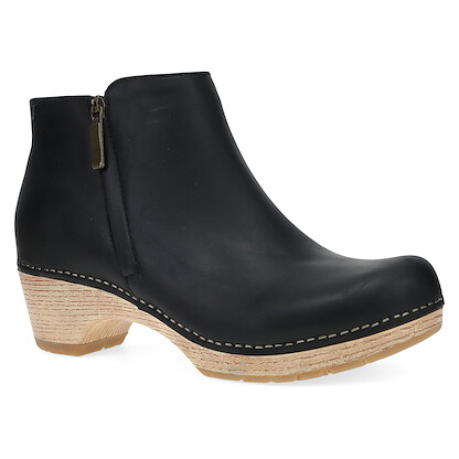 Dansko Women's Lizanne Boot Black Oiled Pull Up - 2217021400