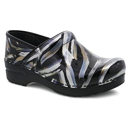 Dansko Women's Professional Clogs Metallic Brush Patent Leather - 206860202