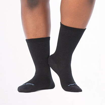 WIDE OPEN SOCKS Women's Solid Basic Lightweight Crew Socks Black - 9513-BLACK